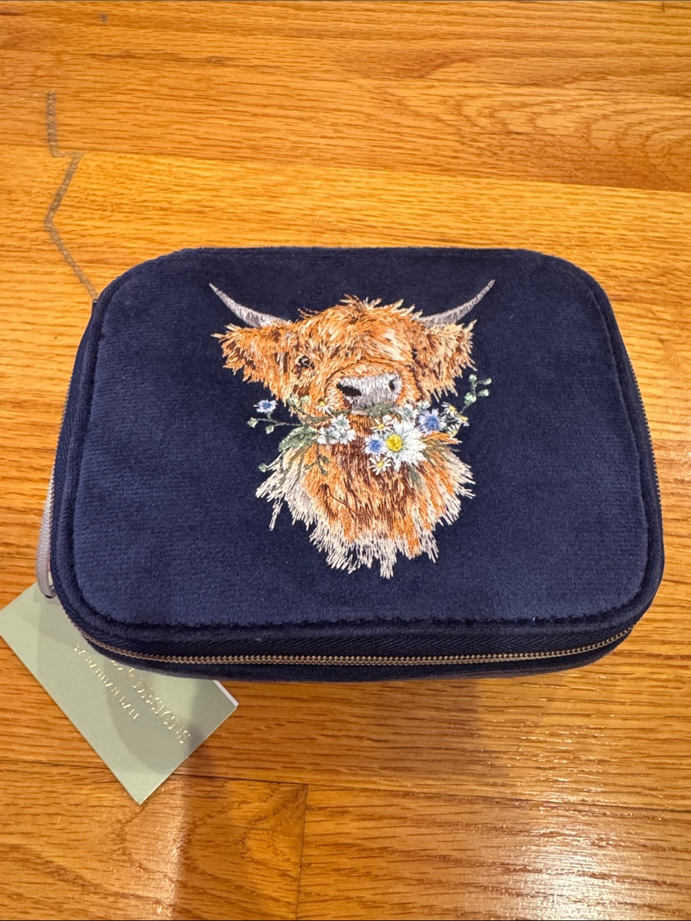 Wrendale Designs by Hannah Dale ‘Daisy Coo’ Highland Cow Embroidered Accessory